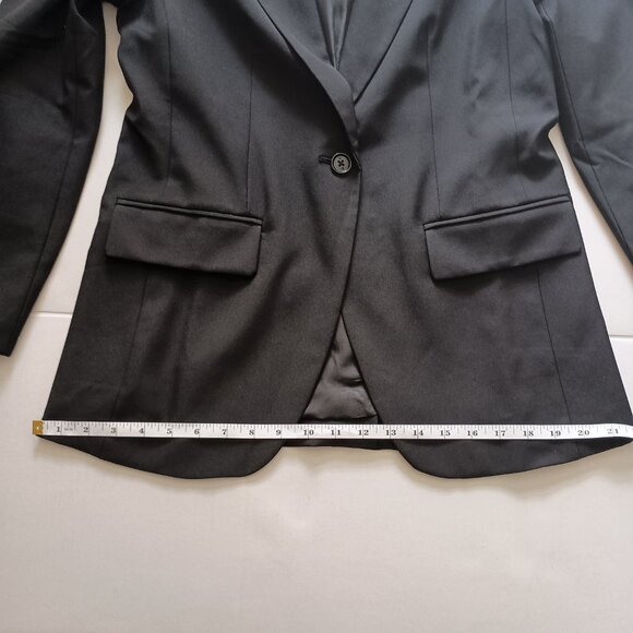 Banana Republic Classic Black Suit Coat with Pockets Women’s NWT Size 4P - Picture 13 of 16